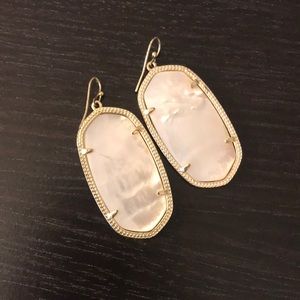 Kendra Scott Danielle Earrings Ivory Pearl